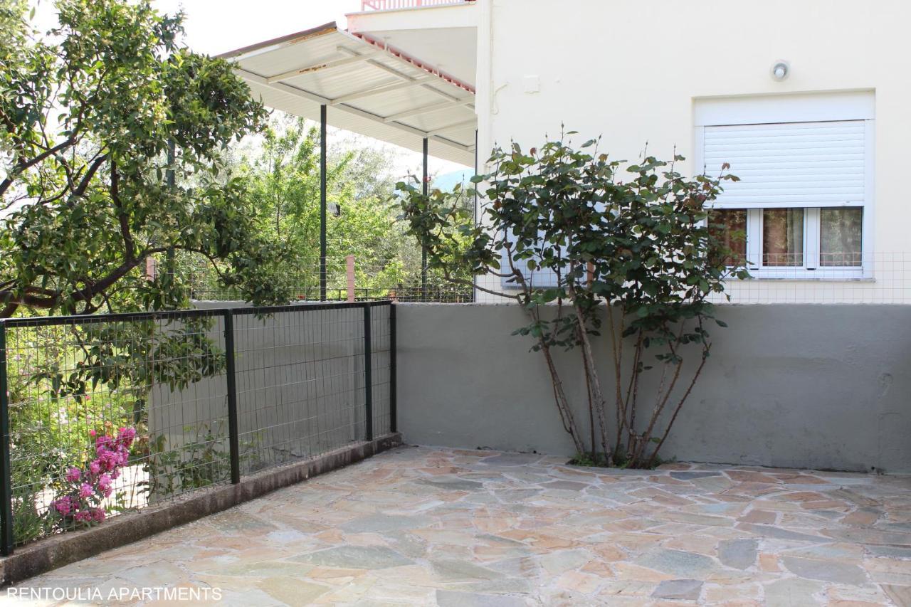 Rentoulia Apartments พูลิธรา ภายนอก รูปภาพ