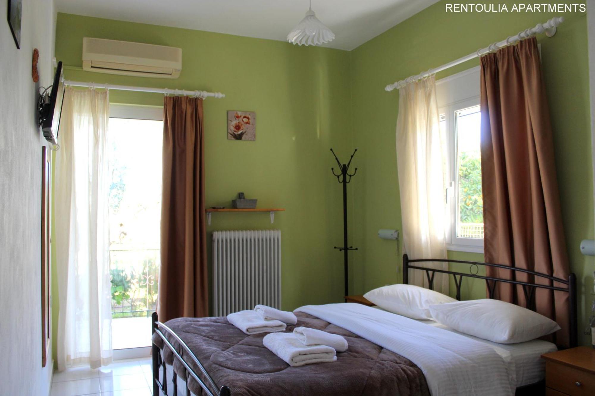 Rentoulia Apartments พูลิธรา ภายนอก รูปภาพ