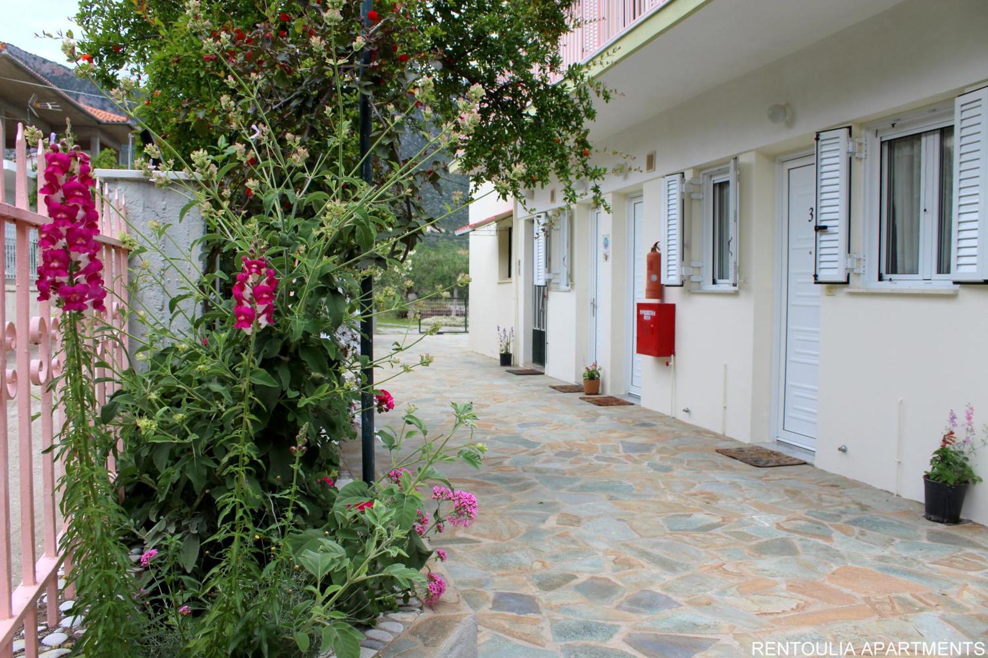 Rentoulia Apartments พูลิธรา ภายนอก รูปภาพ