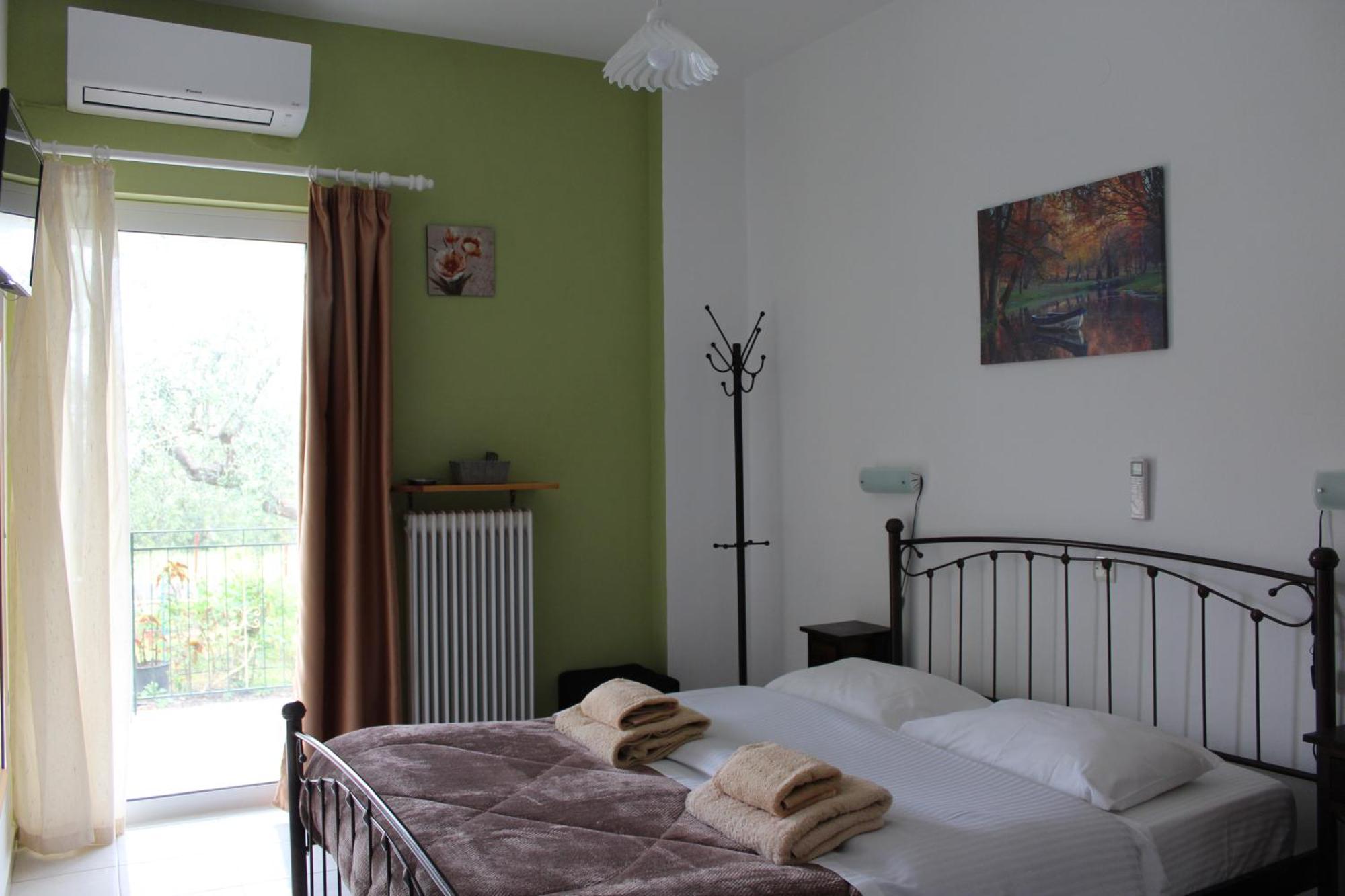 Rentoulia Apartments พูลิธรา ภายนอก รูปภาพ