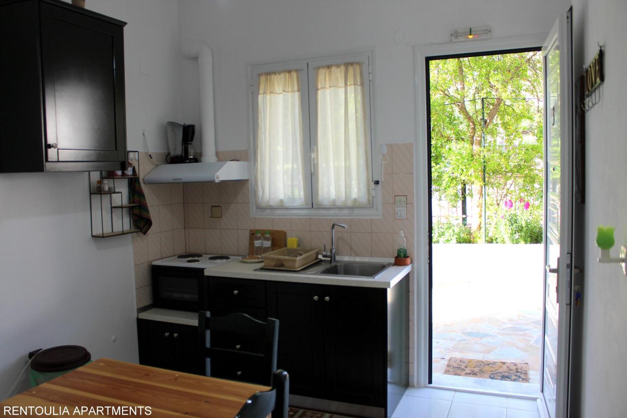 Rentoulia Apartments พูลิธรา ภายนอก รูปภาพ