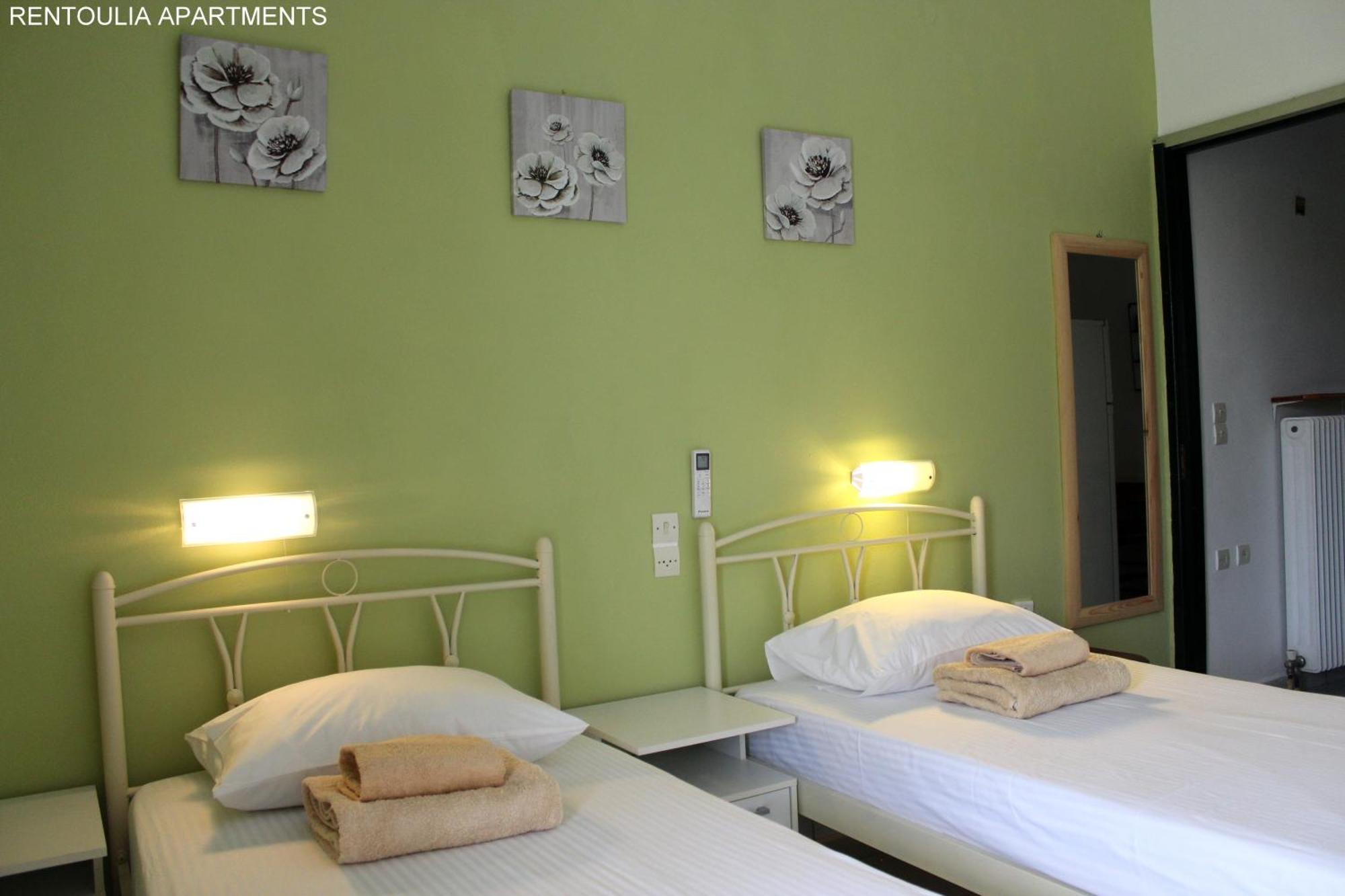 Rentoulia Apartments พูลิธรา ภายนอก รูปภาพ